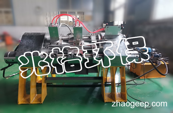 全自動液壓榨油機(jī)壓榨均四甲苯試驗成功